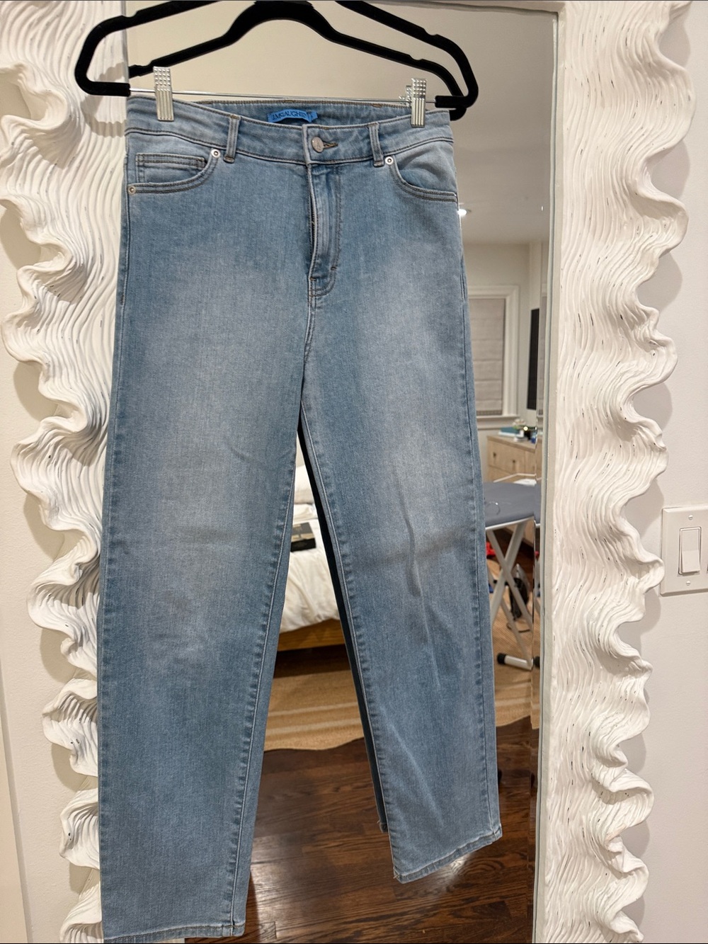 J. McLaughlin Classic Straight-Leg Women's Jeans in Light Blue- Sz 4- worn once